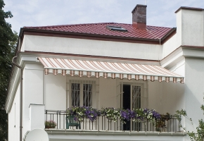 Balcony awnings