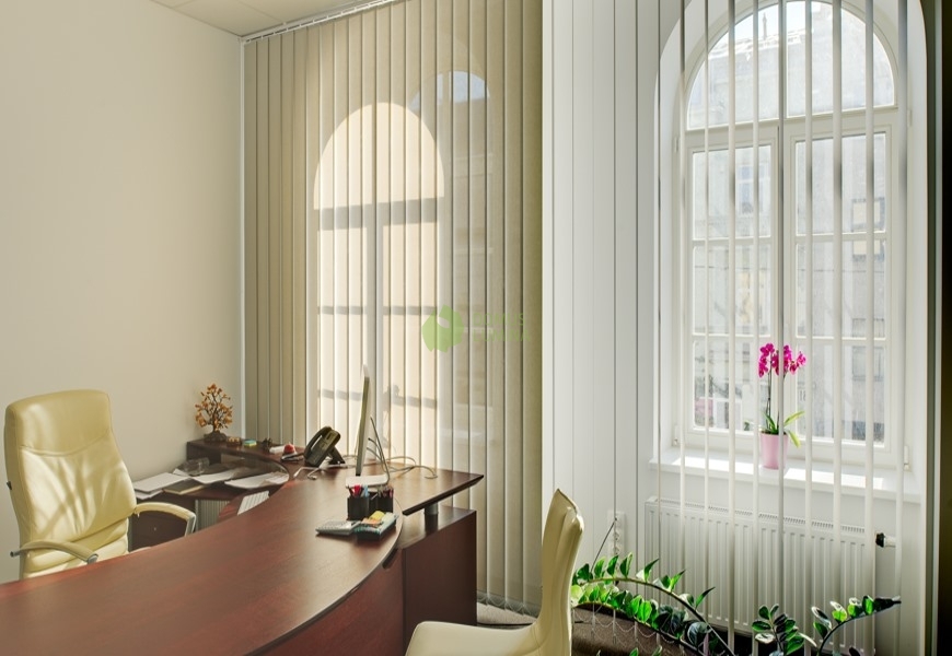 Vertical blinds with Screen fabric in the office | Domus Lumina