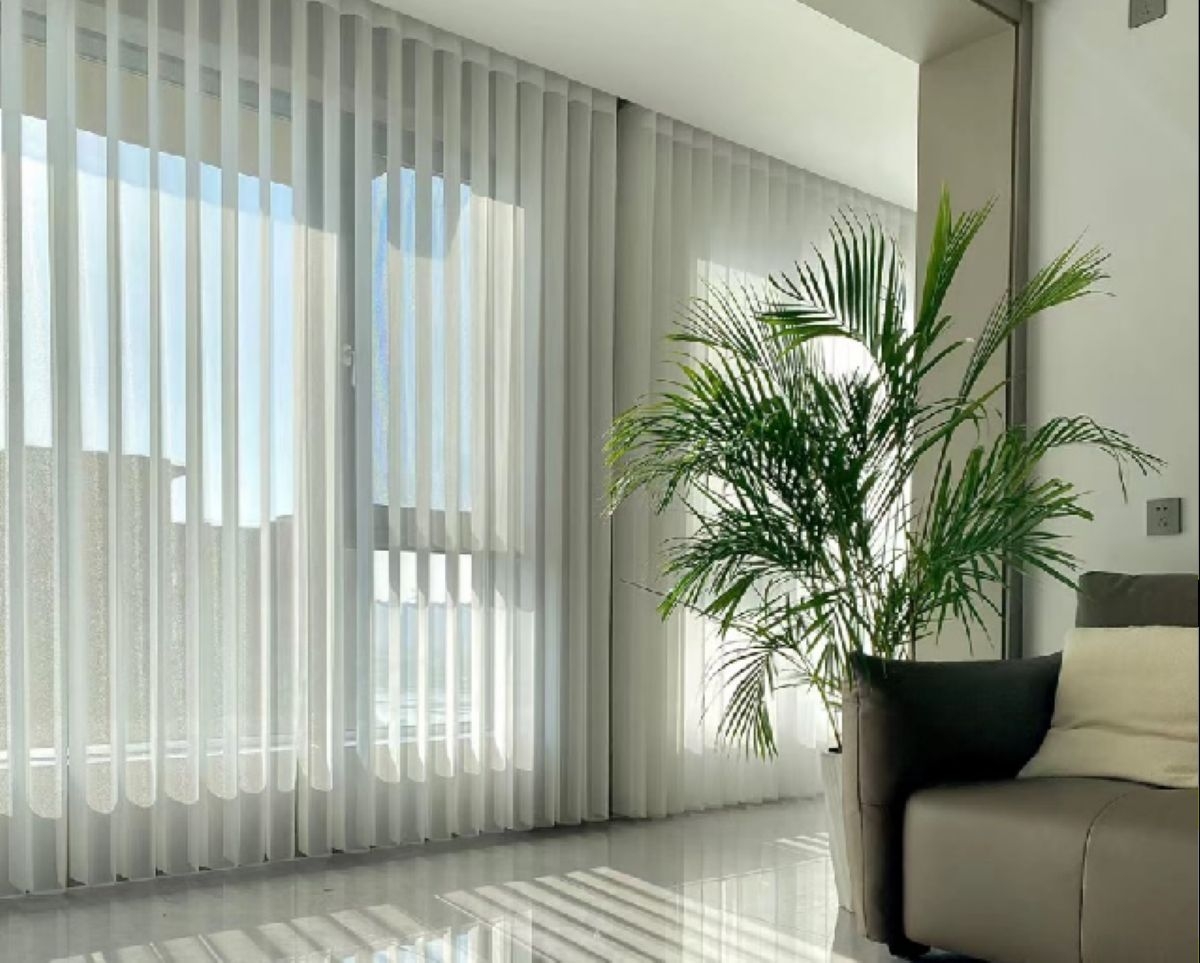 mirage.jpg (large, 1200x963)