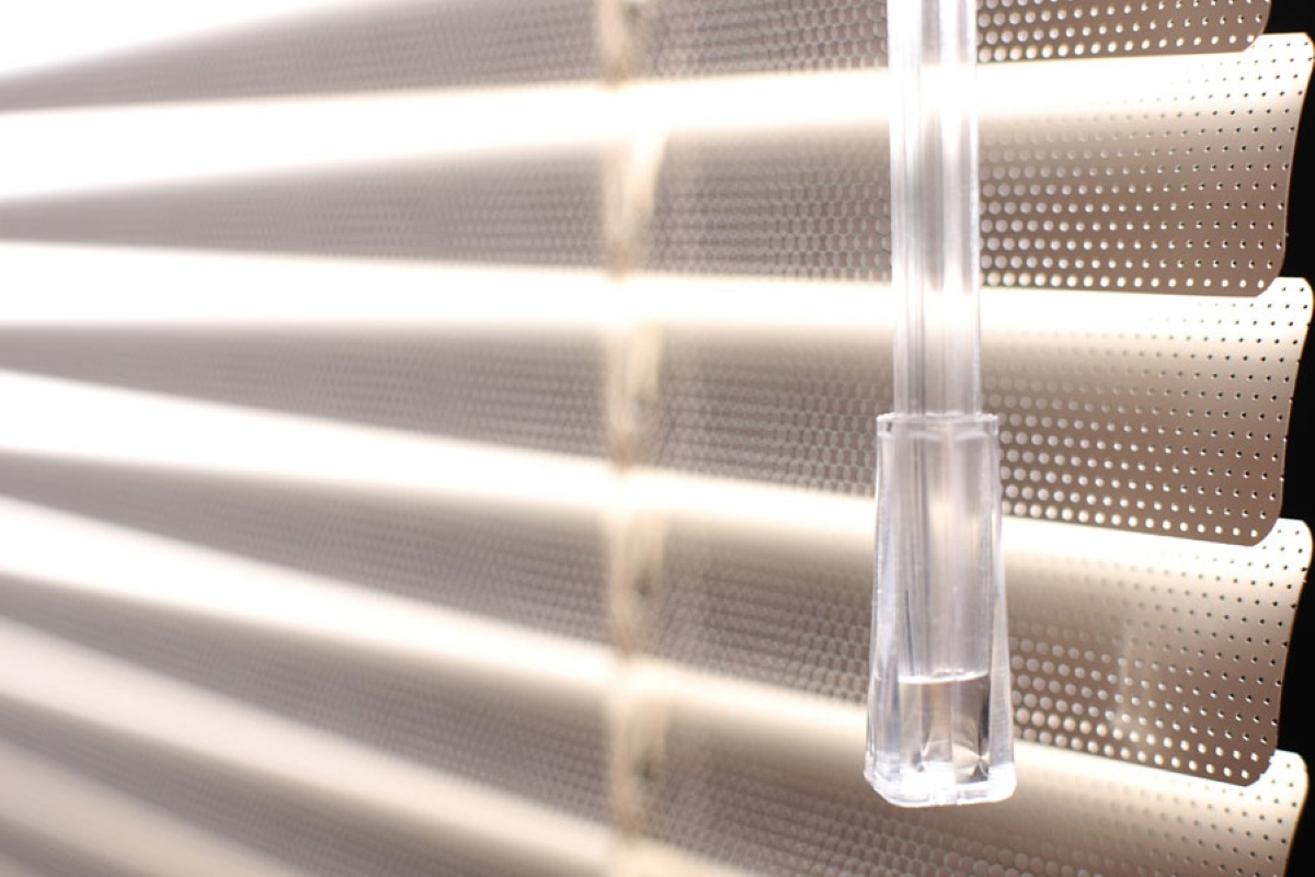 zaluzja-pozioma-venus-standard-5d.jpg (large, 1200x800)