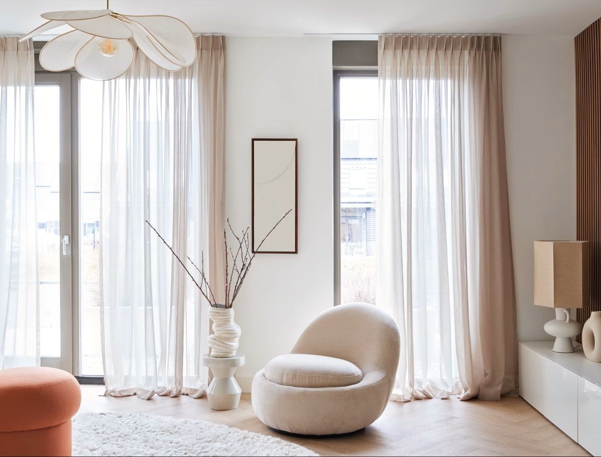 grazios-uzuolaidos.jpg (large, 1200x912)