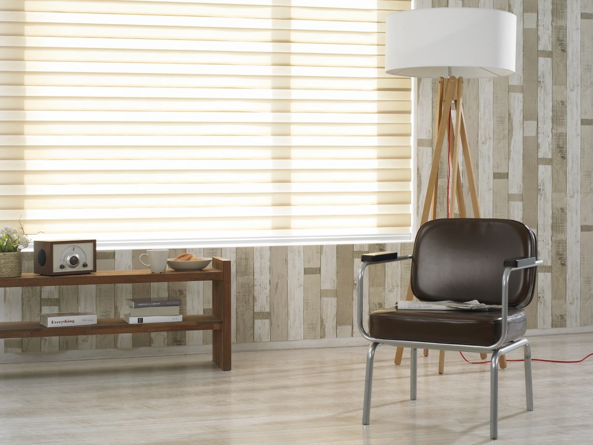 diena-naktis_roletai_svetaineje.jpg (large, 1200x901)