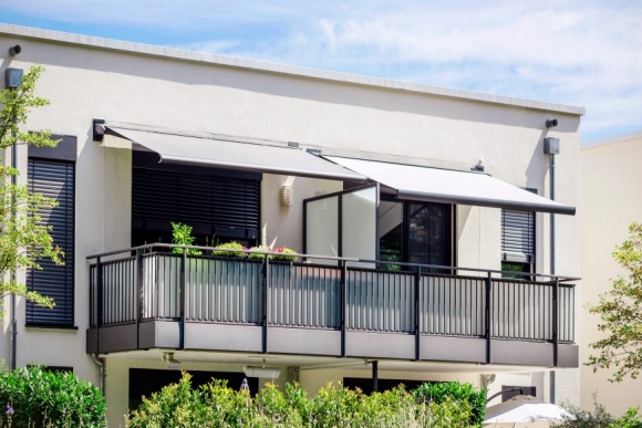  Balkoninės markizės