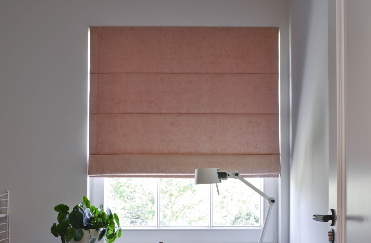 romanete_skyfall.jpg (large, 1200x787)