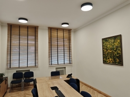Įkvėpimui ir susikaupimui: langų uždengimo sprendimai LIETUVOS INŽINERIJOS KOLEGIJOJE