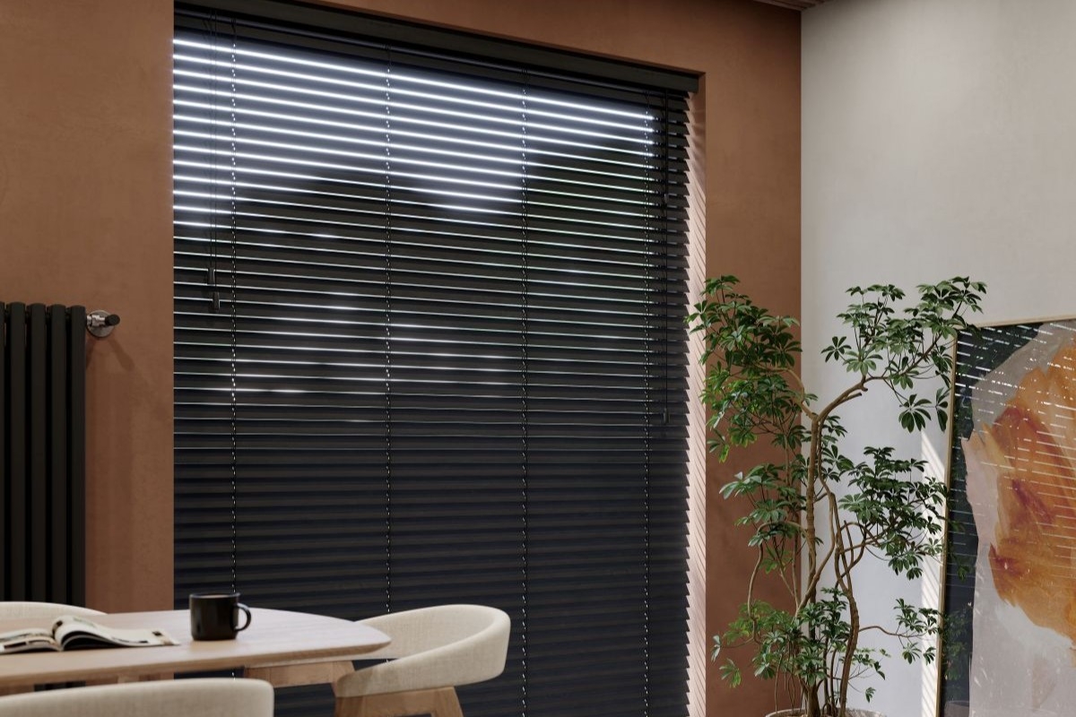 paulovnia-medines-zaliuzes.jpg (large, 1200x800)